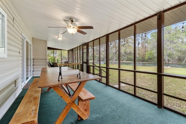Outdoor dining