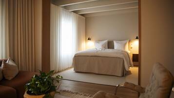 Phòng Suite Deluxe | 1 phòng ngủ, bộ đồ giường kháng dị ứng, bàn, phòng cách âm