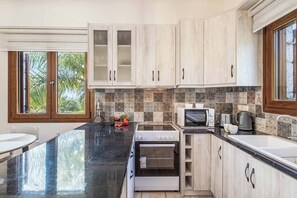 Fridge, microwave, oven