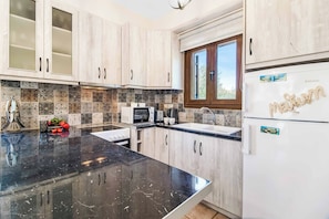 Fridge, microwave, oven