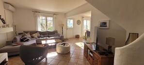 TV, videogiochi, libri