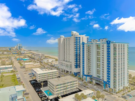 FIFTH AND OCEAN - Image 19