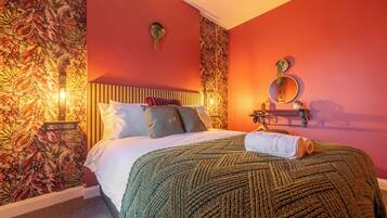 1 bedroom, iron/ironing board, travel crib, internet