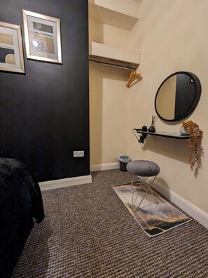 Interior - Modern 1BR Apt | Sleeps 4 | Parking | Central (Londonderry)