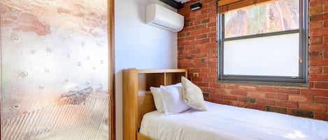 3 多间卧室、办公桌、熨斗/熨衣板、免费 WiFi