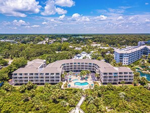 Exterior - HEATED POOLS, Incredible Oceanfront Views, Bldg Elevator, Walk to Everything (Hilton Head Island)