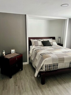 3 slaapkamers, een bureau, een strijkplank/strijkijzer, gratis wifi