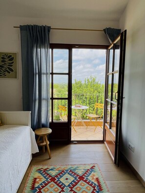 7 chambres, fer et planche à repasser, lit parapluie, Wi-Fi gratuit