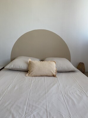 1 chambre, fer et planche à repasser, Wi-Fi, draps fournis