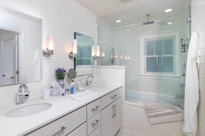 Hair dryer, towels