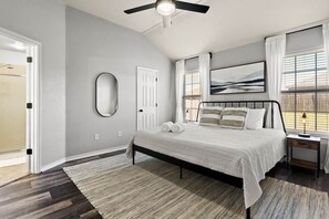 4 bedrooms, iron/ironing board, free WiFi, bed sheets - MTZ Homes/ Spacious 4BR Home Near FT Hood Sleeps 8 (Killeen)