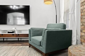 TV connectée, cheminée