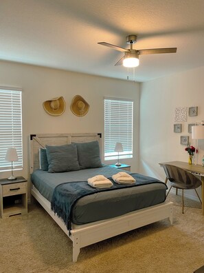 6 dormitorios, escritorio, tabla de planchar con plancha y wifi