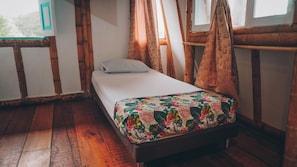 1 habitación, wifi y ropa de cama