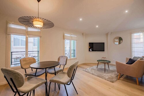1 Bedroom : Scandinavian Urban 4 in city center