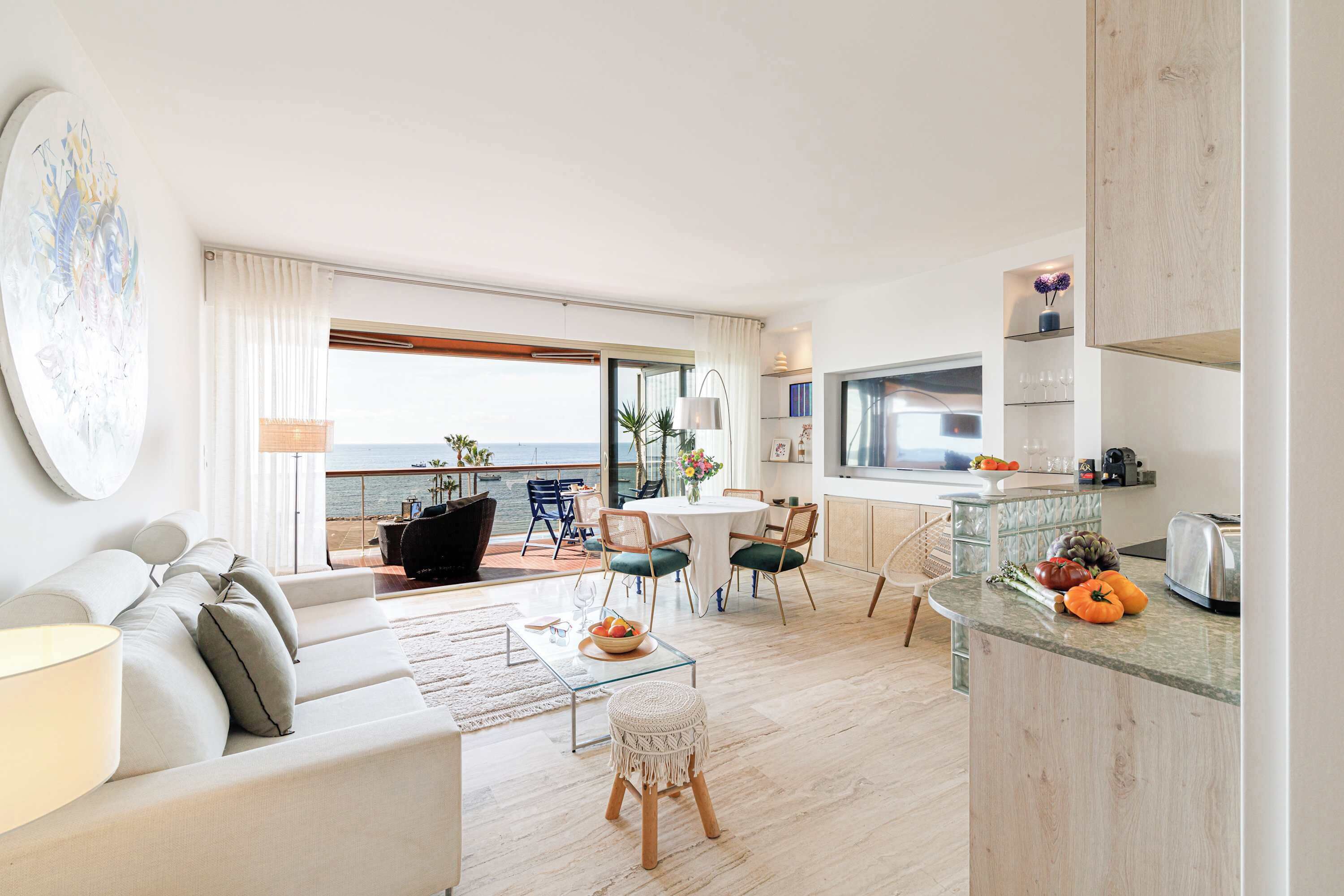 TV, stereo, offices