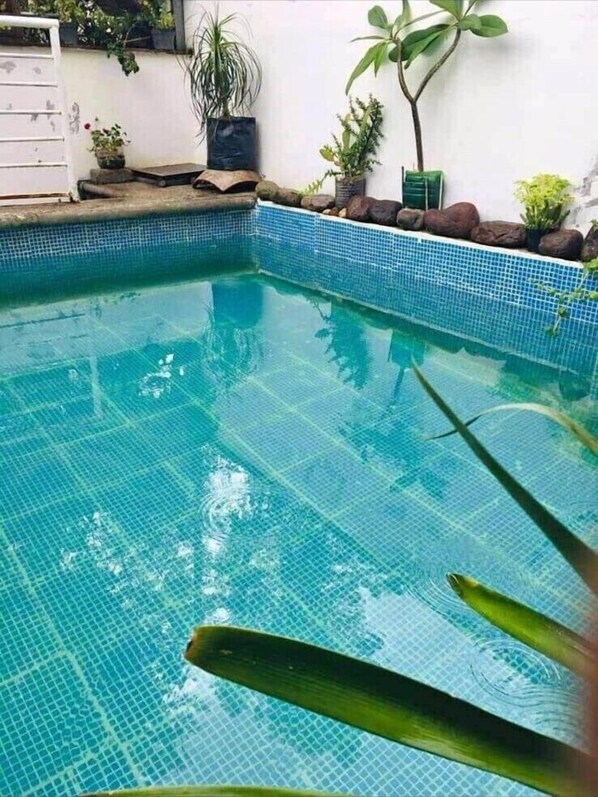 15 つの屋外プール