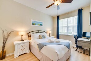 3 habitaciones, tabla de planchar con plancha, wifi y ropa de cama 