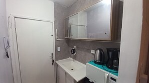 Interior - Studio With a View Near the Beach (São Vicente)