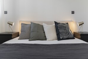 Appartement de base | 3 chambres, bureau, espace de travail pour ordinateurs portables