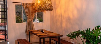 Hermoso Apartamento con Terraza Privada, Camas Queen, a 4 Cuadras del Parque