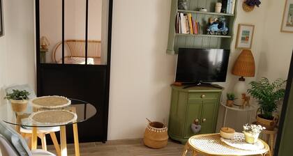 Gite Dans une Villa ,quartier Calme à 500 m de la Plage Boisvinet