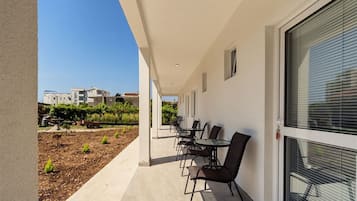Classic Apartment | Teres/patio