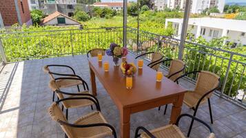 Family Apartment | Terrace/patio