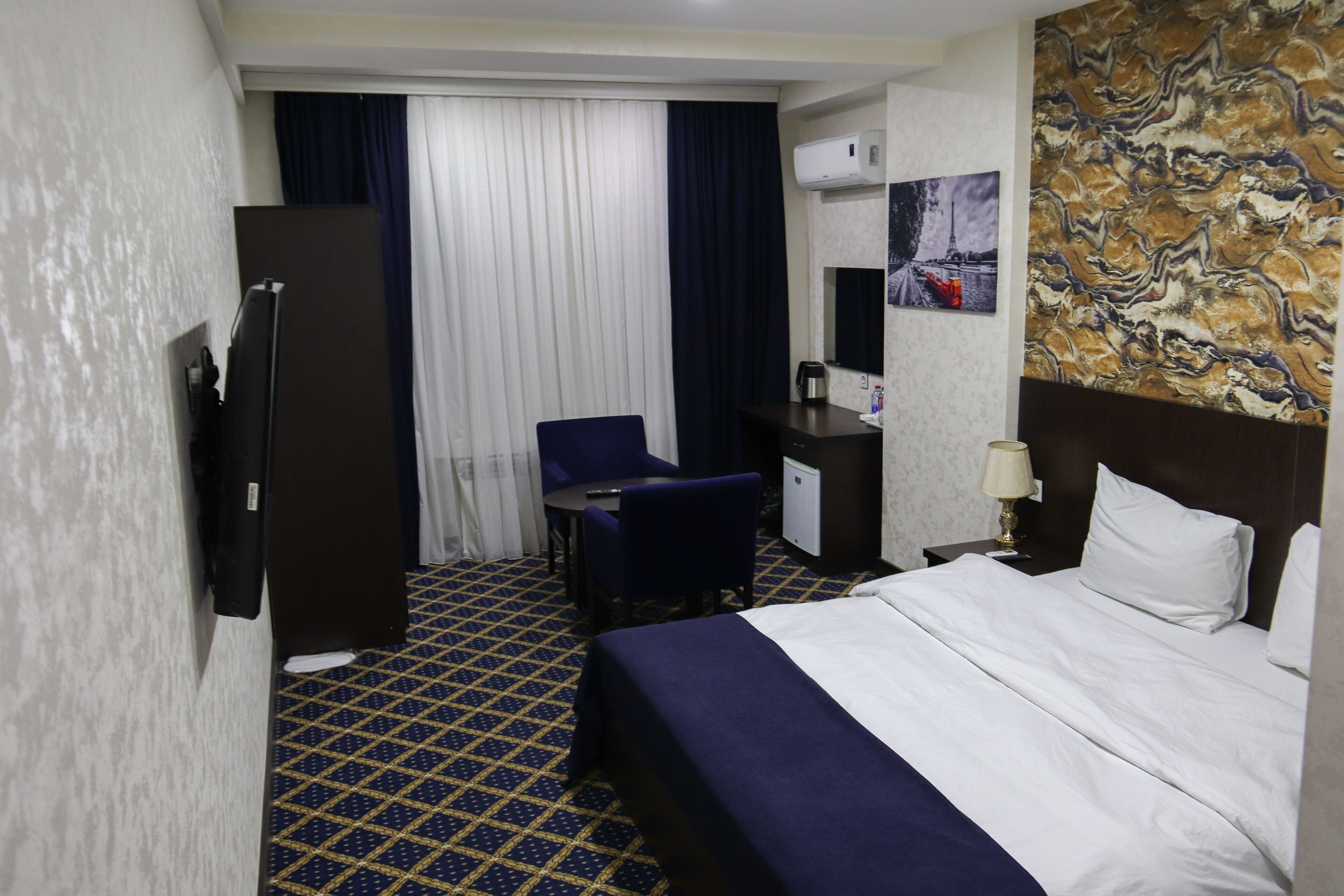 Foto - Kristal Inn Hotel
