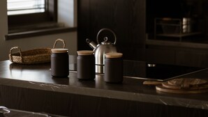Kaffetrakter/tekoker, kjøleskap, mikrobølgeovn og ovn