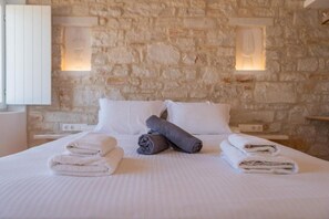 3 chambres, fer et planche à repasser, lit parapluie, Wi-Fi gratuit
