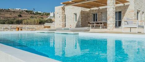 Piscine extérieure
