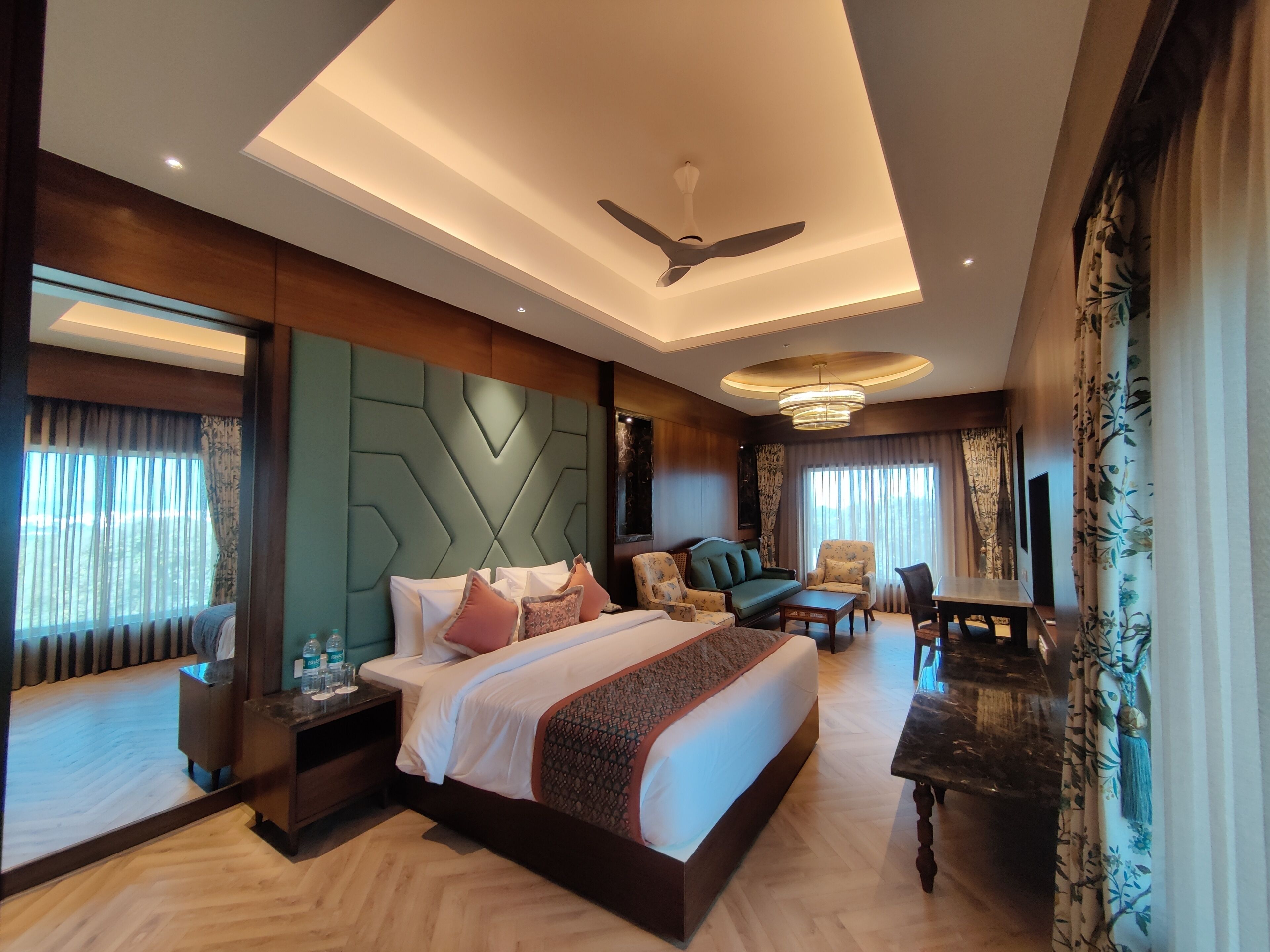 Junior Suite | Individually furnished, desk, laptop workspace, free WiFi