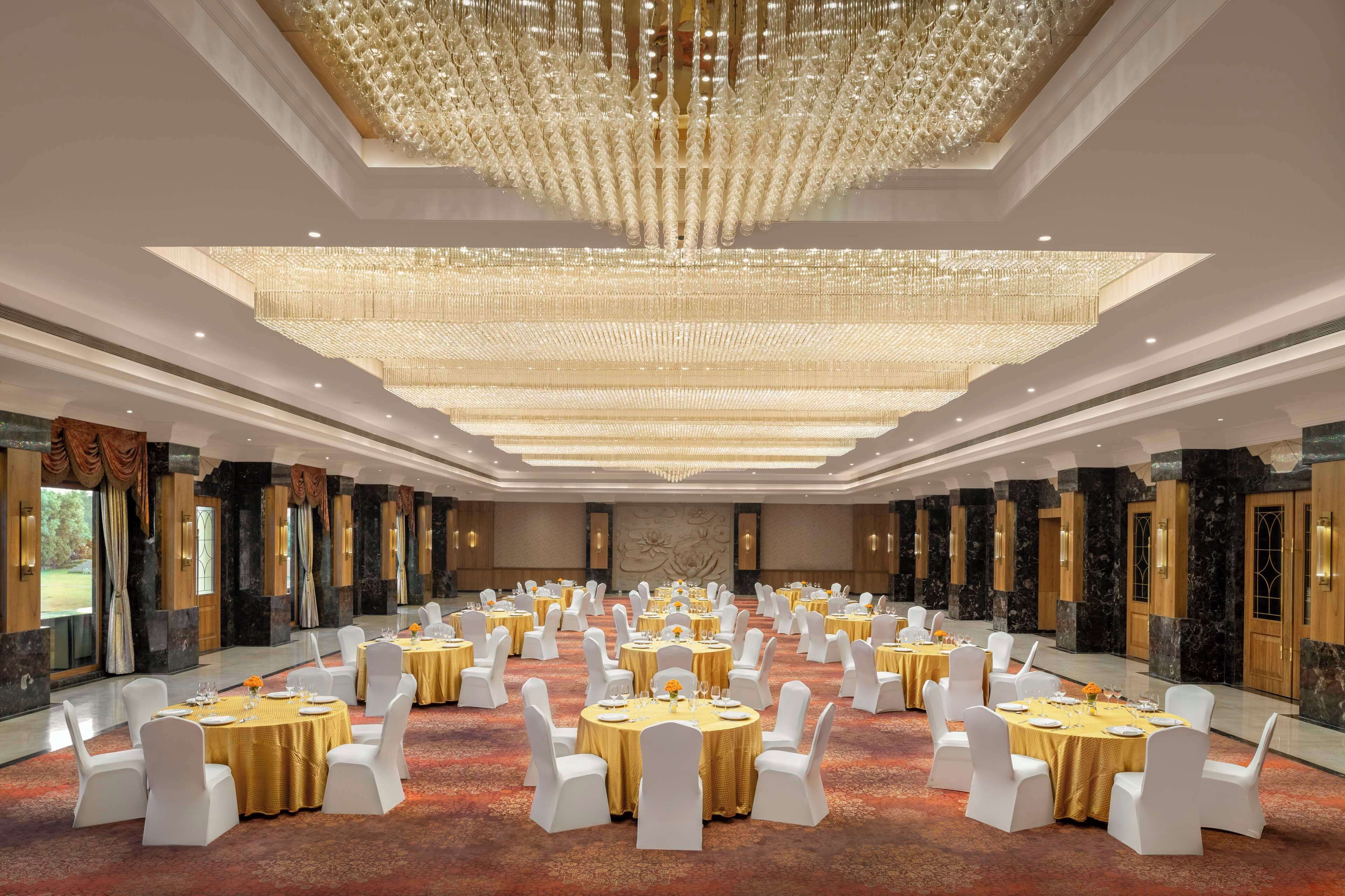 Jasraj Palace Yavatmal Hotel, a member of Radisson Individuals (Yavatmal,  ), Yavatmal hotel discounts | Hotels.com