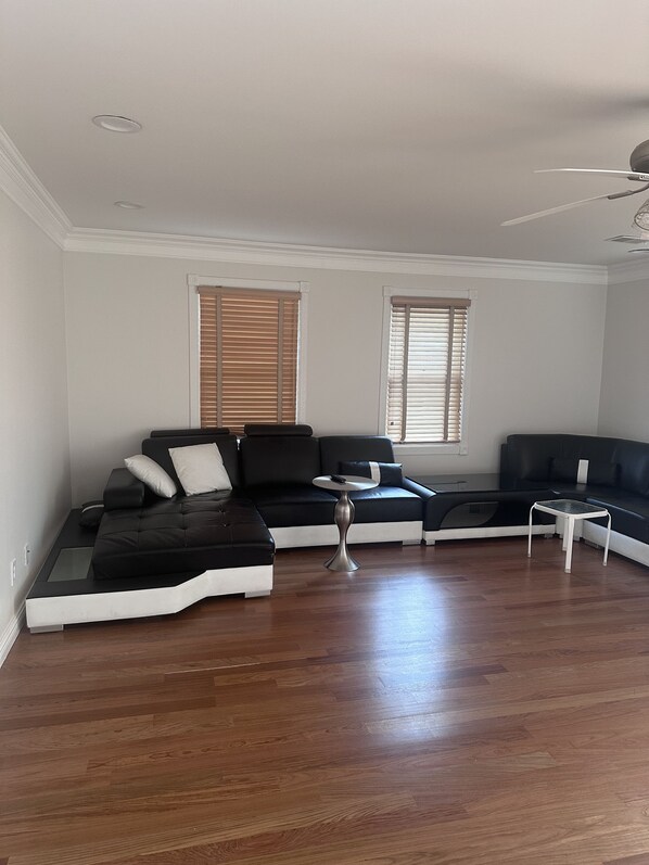 TV connectée, cheminée