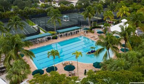 Outdoor pool, a heated pool