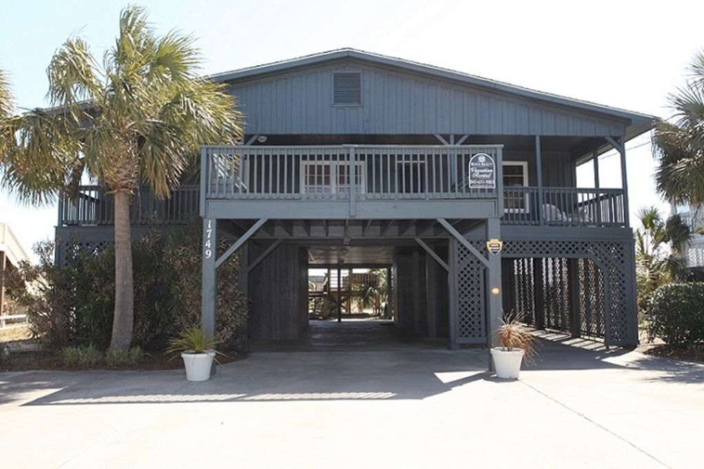 OceanFront Classic Beach home~~!! 1749 S WACCAMAW DR