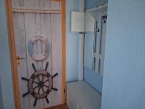 Interior - Pure vacation in our "See-Ferienwohnung 4" directly at the Möhlauer See. Our largest apartment has approx. 85 square meters of living space (Gräfenhainichen OT Möhlau)