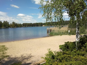 Beach - Pure vacation in our "See-Ferienwohnung 4" directly at the Möhlauer See. Our largest apartment has approx. 85 square meters of living space (Gräfenhainichen OT Möhlau)