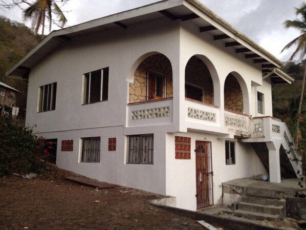 House | Exterior - Spacious 2-bed House in Carriacou (Hillsborough)