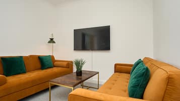 Apartment | Living area