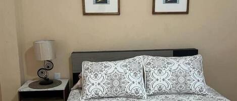 1 Schlafzimmer, Bügeleisen/Bügelbrett, kostenloses WLAN