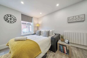 1 chambre, fer et planche à repasser, lit parapluie, Wi-Fi