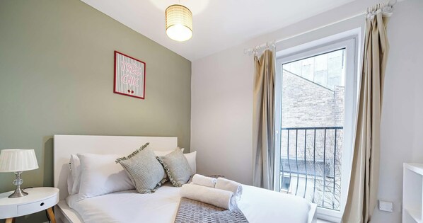 5 bedrooms, iron/ironing board, travel crib, WiFi