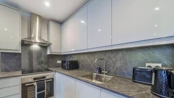 Fridge, microwave, oven, dishwasher