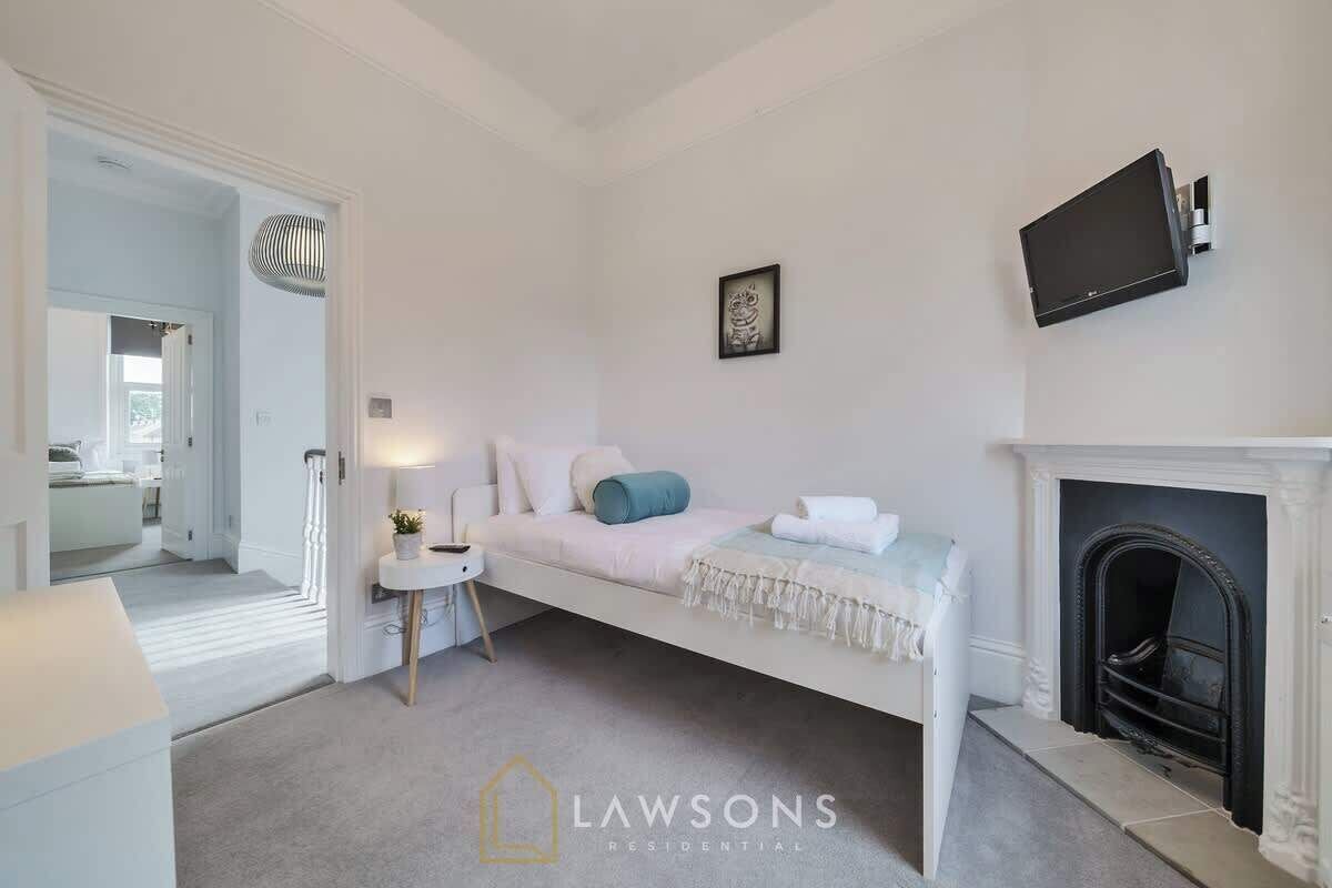 4 soveværelser, skrivebord, strygejern/strygebræt, Wi-Fi