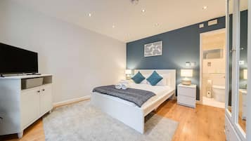 2 間睡房、熨斗/熨衫板、Wi-Fi、床單