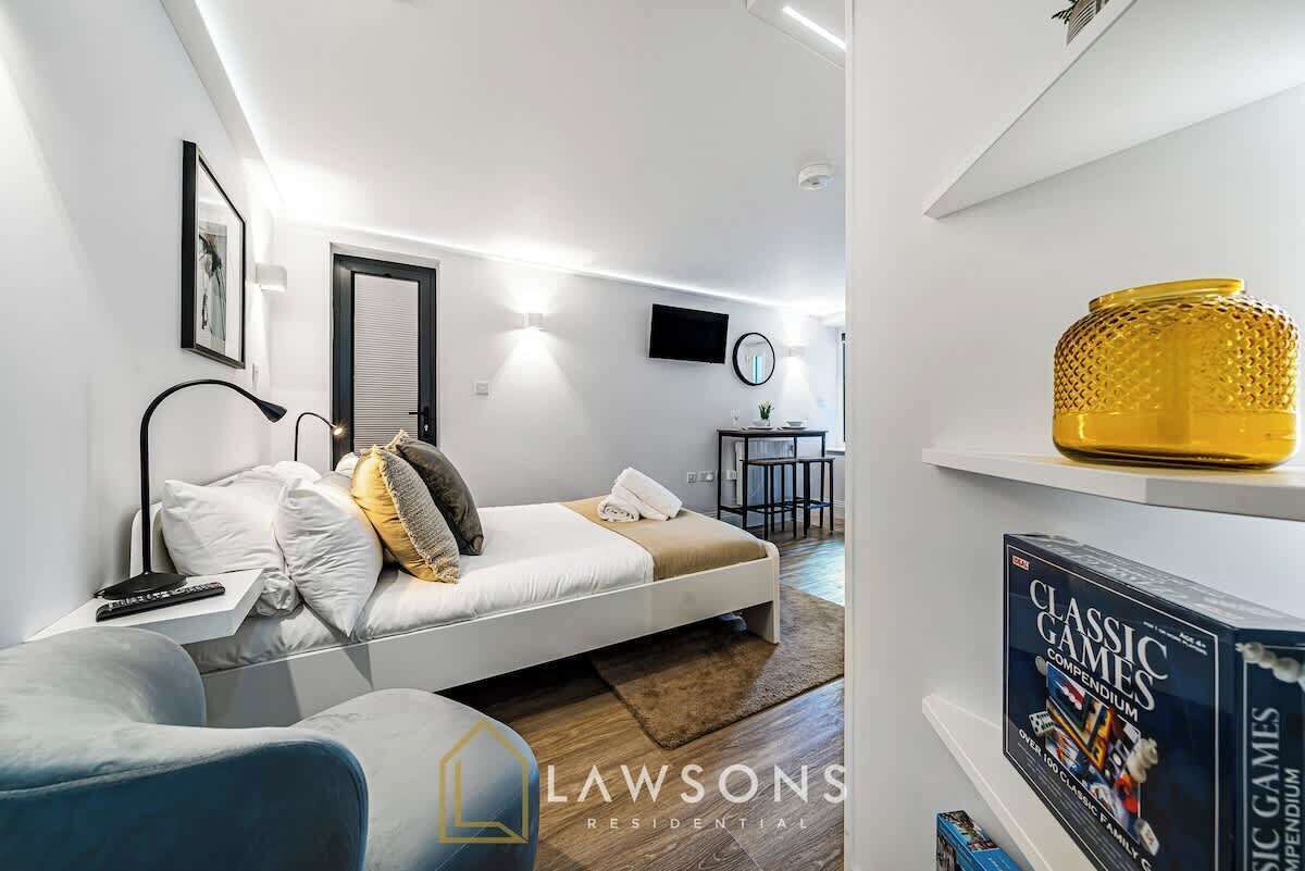 1 makuuhuone, silitysrauta/-lauta, Wi-Fi, vuodevaatteet