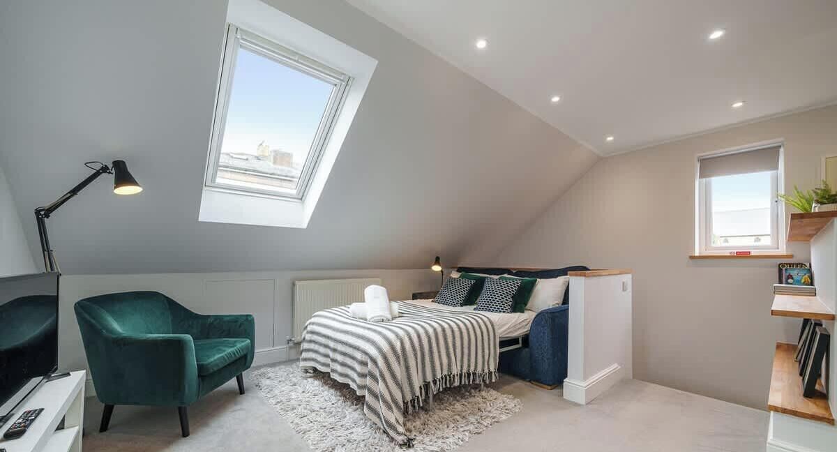 1 bedroom, iron/ironing board, travel crib, WiFi