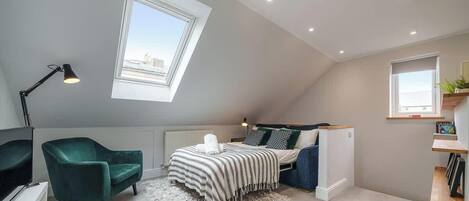 1 bedroom, iron/ironing board, travel crib, WiFi